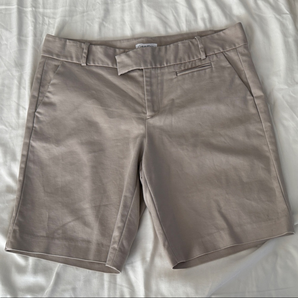 Calvin Klein Men's Beige Flat Front Shorts